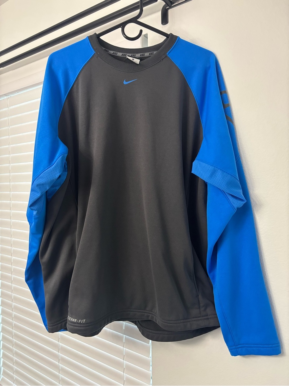 Nike Mens Charcoal & Blue Long Sleeve Athletic Pullover Sweatshirt